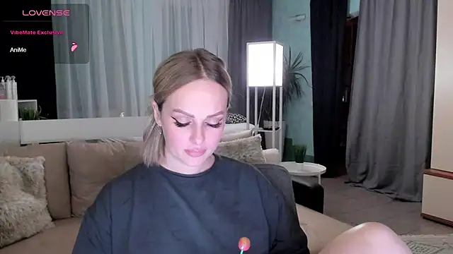 Snapshot of Libby_Nora chatting on 7, 12, 2024 Libby Nora online show from 7, 12, 2024
