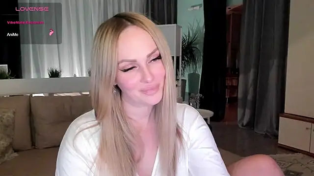 Snapshot of Libby_Nora chatting on 8, 12, 2024 Libby Nora online show from 8, 12, 2024