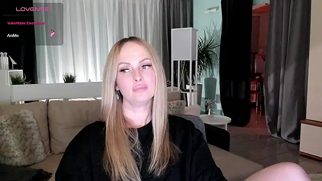 Snapshot of Libby_Nora chatting on 12, 12, 2024 Libby Nora online show from 12, 12, 2024