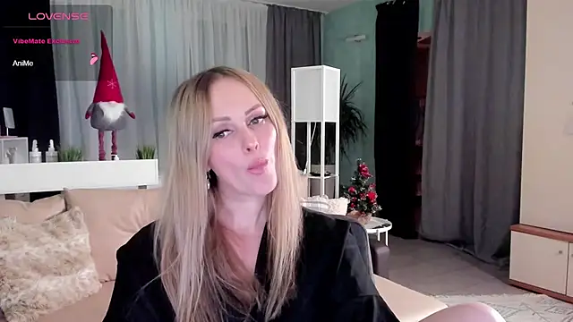 Snapshot of Libby_Nora chatting on 28, 12, 2024 Libby Nora online show from 28, 12, 2024
