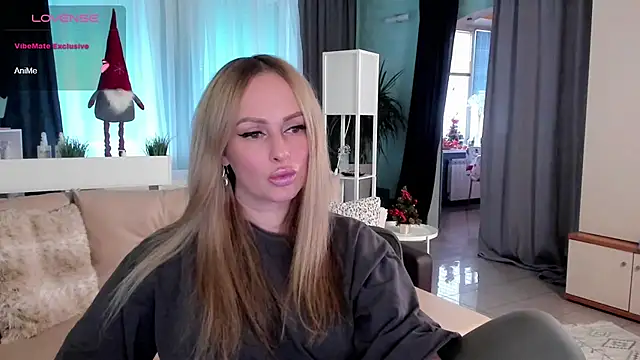Snapshot of Libby_Nora chatting on 3, 1, 2025 Libby Nora online show from 3, 1, 2025