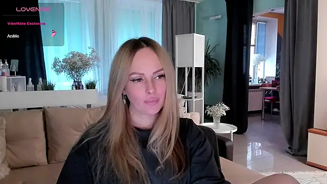 Snapshot of Libby_Nora chatting on 8, 1, 2025 Libby Nora online show from 8, 1, 2025