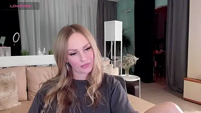 Snapshot of Libby_Nora chatting on 28, 1, 2025 Libby Nora online show from 28, 1, 2025