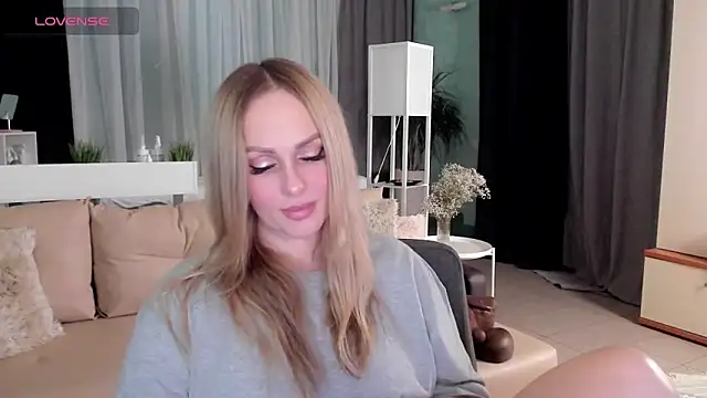 Snapshot of Libby_Nora chatting on 31, 1, 2025 Libby Nora online show from 31, 1, 2025