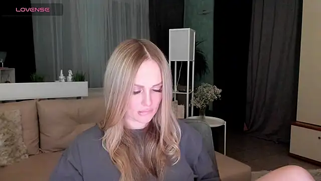 Snapshot of Libby_Nora chatting on 8, 2, 2025 Libby Nora online show from 8, 2, 2025
