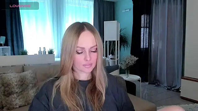 Snapshot of Libby_Nora chatting on 18, 2, 2025 Libby Nora online show from 18, 2, 2025