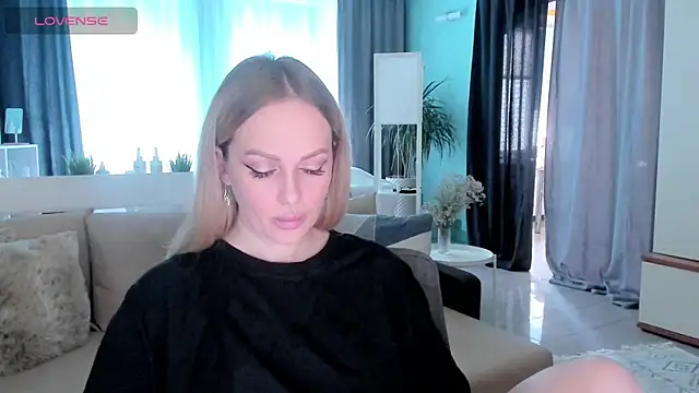Snapshot of Libby_Nora chatting on 24, 2, 2025 Libby Nora online show from 24, 2, 2025