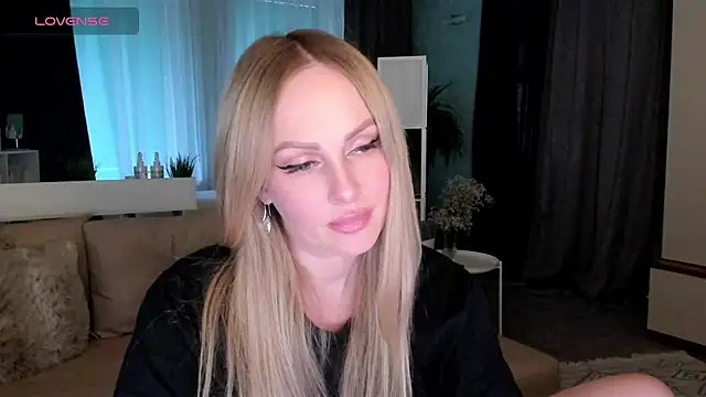 Snapshot of Libby_Nora chatting on 24, 2, 2025 Libby Nora online show from 24, 2, 2025