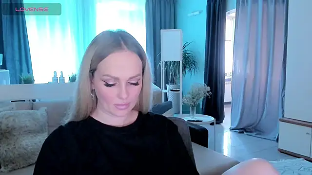 Snapshot of Libby_Nora chatting on 26, 2, 2025 Libby Nora online show from 26, 2, 2025