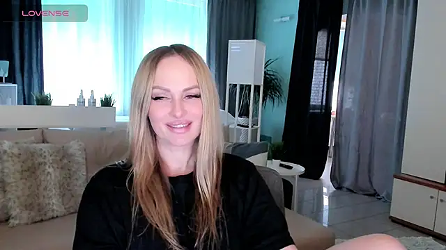 Snapshot of Libby_Nora chatting on 3, 3, 2025 Libby Nora online show from 3, 3, 2025