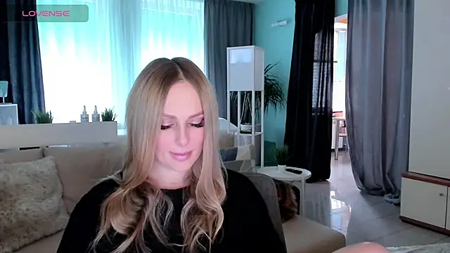 Snapshot of Libby_Nora chatting on 4, 3, 2025 Libby Nora online show from 4, 3, 2025