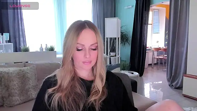 Snapshot of Libby_Nora chatting on 12, 3, 2025 Libby Nora online show from 12, 3, 2025