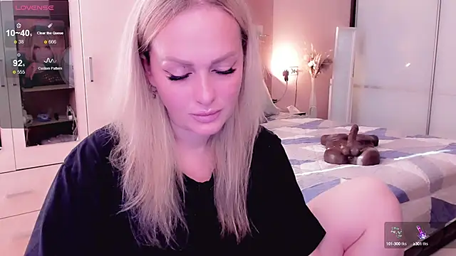 Snapshot of Libby_Nora chatting on 28, 9, 2025 Libby Nora online show from 28, 9, 2025