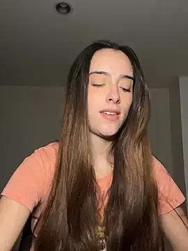 Snapshot of swrennn19 chatting on 5, 1, 2025 swrennn19 online show from 5, 1, 2025