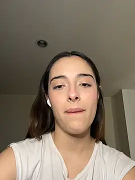 Snapshot of swrennn19 chatting on 2, 3, 2025 swrennn19 online show from 2, 3, 2025