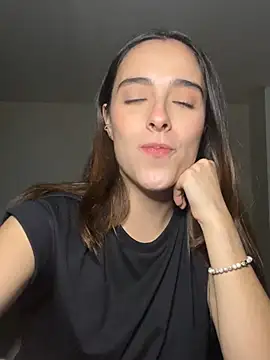 Snapshot of swrennn19 chatting on 11, 3, 2025 swrennn19 online show from 11, 3, 2025