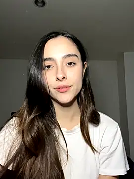 Snapshot of swrennn19 chatting on 1, 10, 2025 swrennn19 online show from 1, 10, 2025