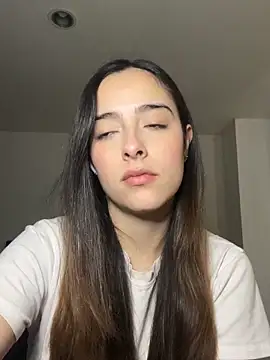 Snapshot of swrennn19 chatting on 5, 10, 2025 swrennn19 online show from 5, 10, 2025