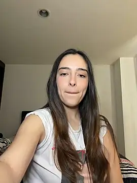 Snapshot of swrennn19 chatting on 25, 10, 2025 swrennn19 online show from 25, 10, 2025