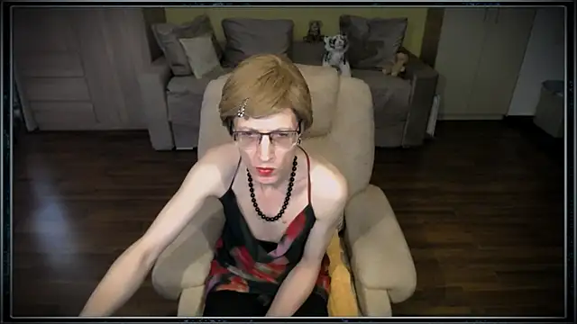Snapshot of clementine chatting on 9, 3, 2026 clementine online show from 9, 3, 2026
