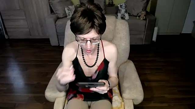 clementine online show from 7, 4, 2026