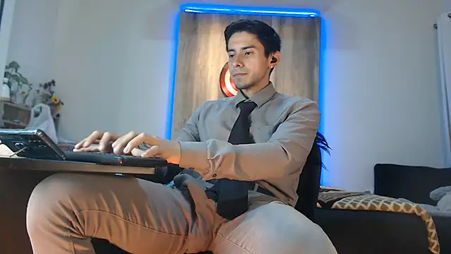 Andrew 4  online show from 26, 9, 2025