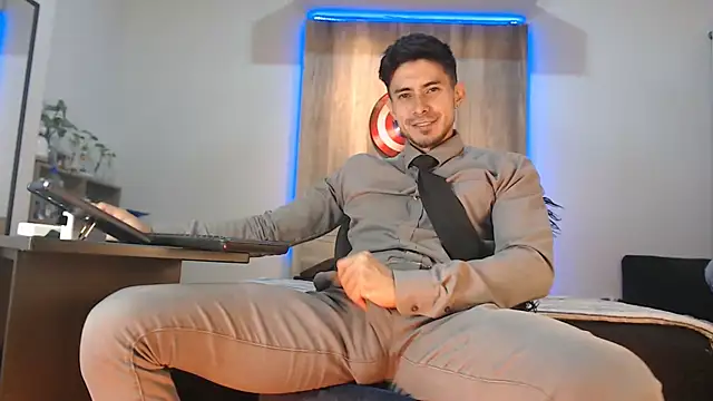 Andrew 4  online show from 4, 11, 2025