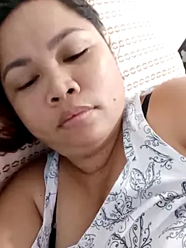 XXLorie 02 online show from 19, 2, 2025