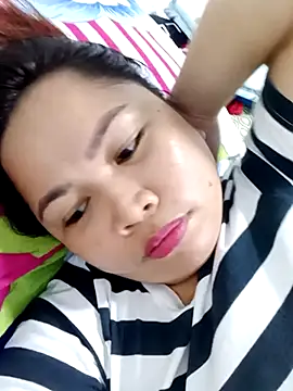 XXLorie 02 online show from 4, 3, 2025