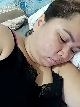 XXLorie 02 online show from 12, 9, 2025