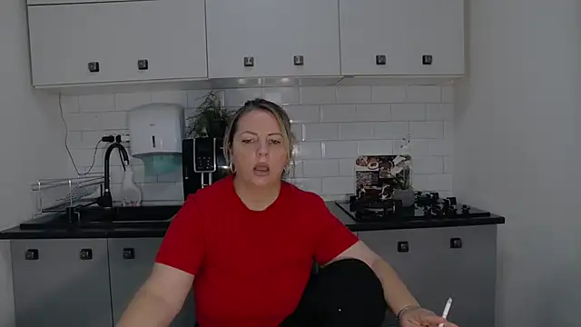 erikaerika online show from 15, 9, 2025