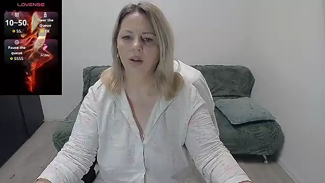 Snapshot of erikaerika chatting on 22, 5, 2026 erikaerika online show from 22, 5, 2026