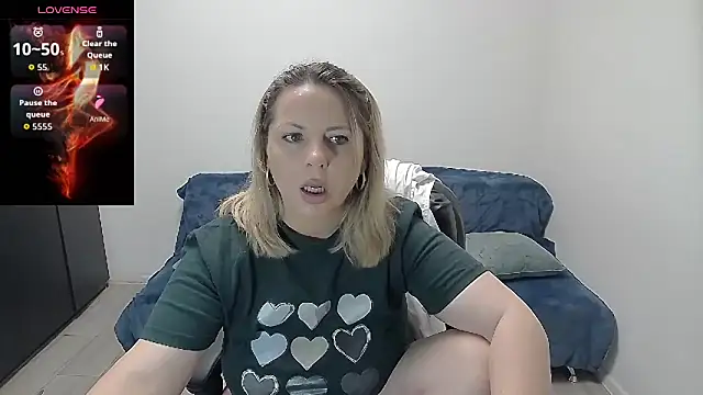Snapshot of erikaerika chatting on 25, 5, 2026 erikaerika online show from 25, 5, 2026