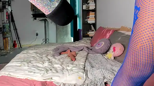 kawaiiibabiii online show from 13, 3, 2025