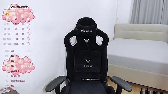 SkyqueenI online show from 31, 1, 2025