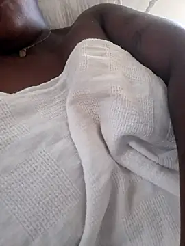 Adrilovechocolate online show from 4, 5, 2026