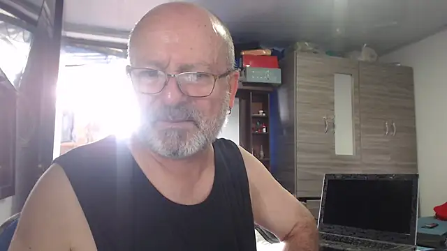 Snapshot of ferdinad20 chatting on 15, 7, 2026 ferdinad20 online show from 15, 7, 2026