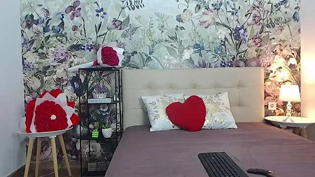 RoseDiamond06 online show from 26, 2, 2026