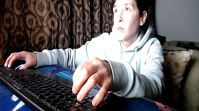 SexxyLety online show from 2, 5, 2026