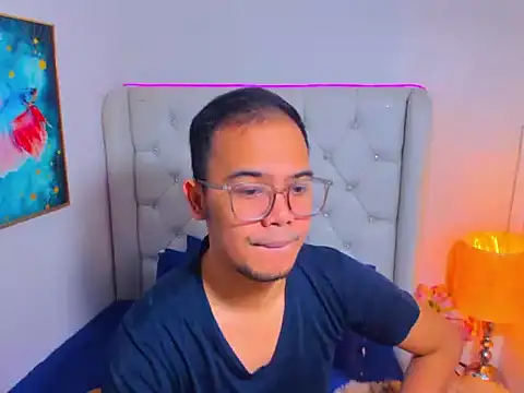 Snapshot of AsianZero chatting on 8, 5, 2026 AsianZero online show from 8, 5, 2026