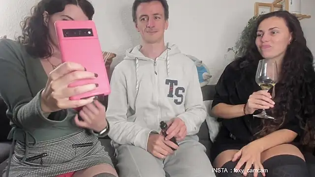 Snapshot of Foxy_c chatting on 24, 9, 2025 Foxy c online show from 24, 9, 2025