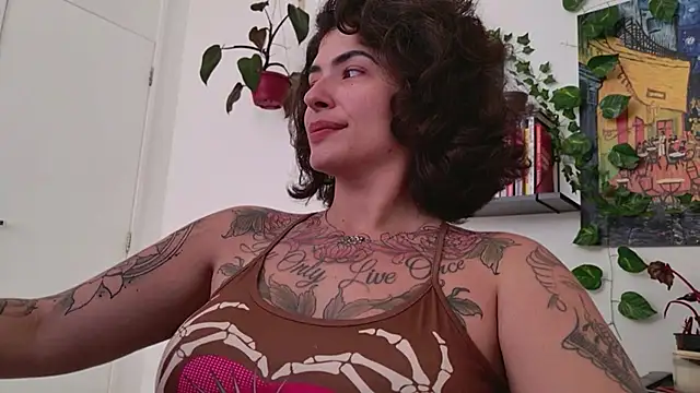 TaliMajesty online show from 5, 12, 2025