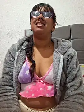 Snapshot of ZaidaWet chatting on 22, 1, 2025 ZaidaWet online show from 22, 1, 2025