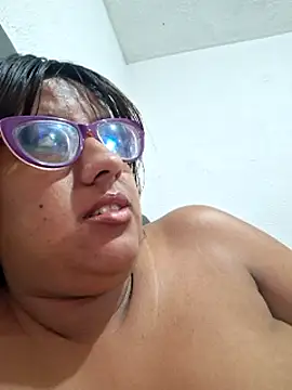 Snapshot of ZaidaWet chatting on 21, 2, 2025 ZaidaWet online show from 21, 2, 2025