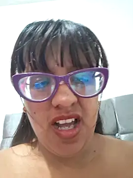 Snapshot of ZaidaWet chatting on 3, 3, 2025 ZaidaWet online show from 3, 3, 2025