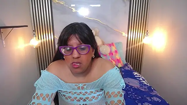 Snapshot of ZaidaWet chatting on 7, 10, 2025 ZaidaWet online show from 7, 10, 2025