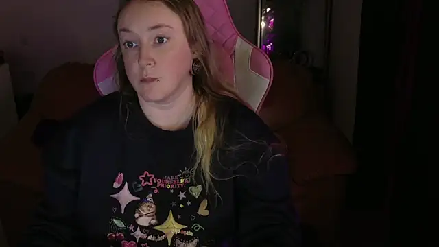 Snapshot of kisicaxx chatting on 21, 1, 2025 kisicaxx online show from 21, 1, 2025