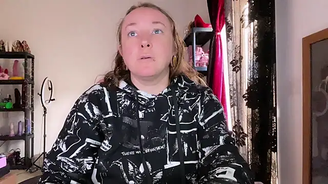 Snapshot of kisicaxx chatting on 17, 12, 2025 kisicaxx online show from 17, 12, 2025