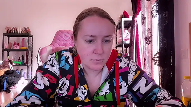 Snapshot of kisicaxx chatting on 6, 1, 2026 kisicaxx online show from 6, 1, 2026