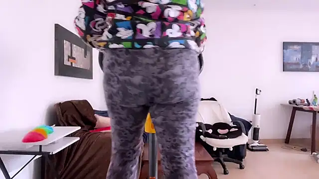 Snapshot of kisicaxx chatting on 7, 1, 2026 kisicaxx online show from 7, 1, 2026